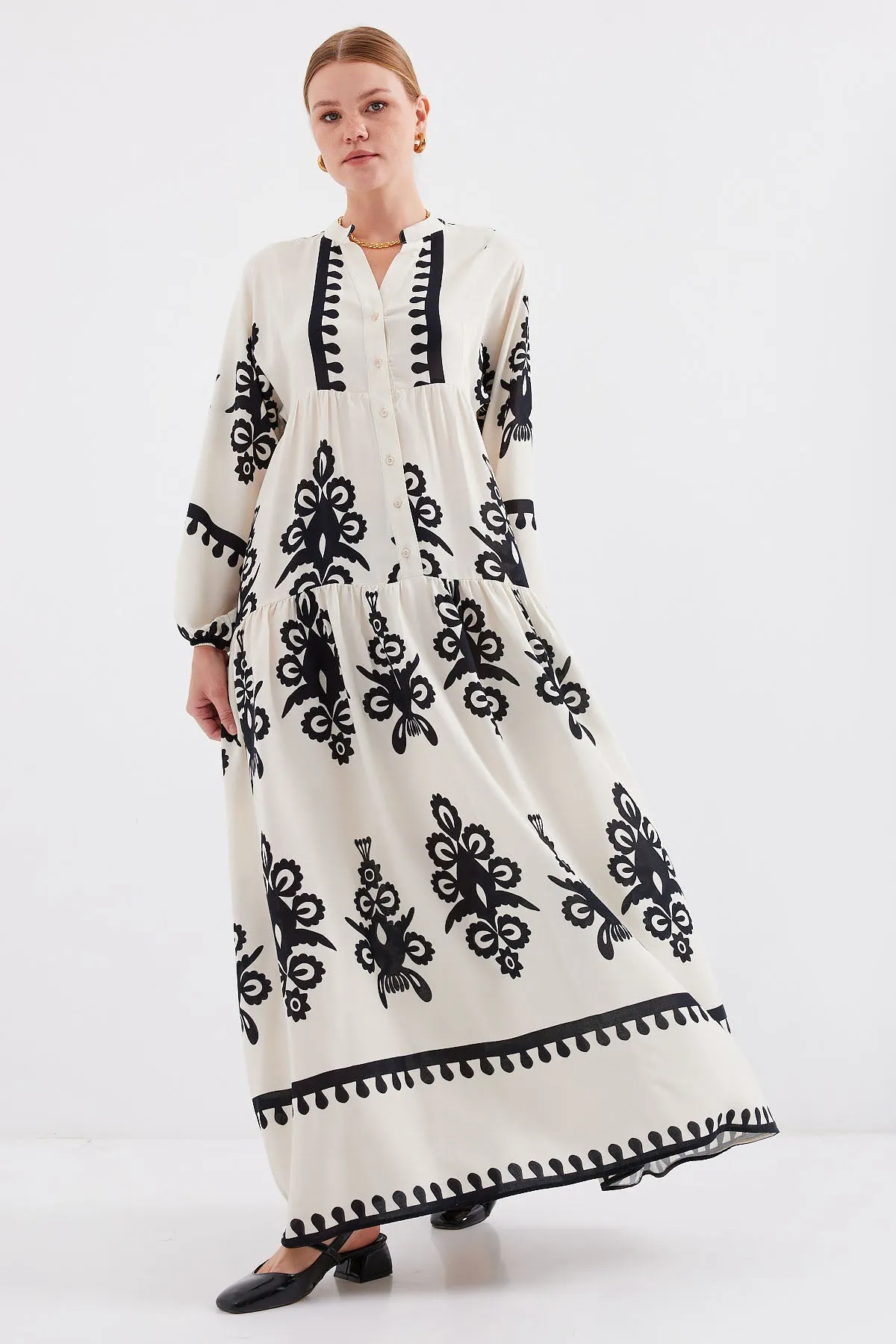 2423 otantik desenli elbise