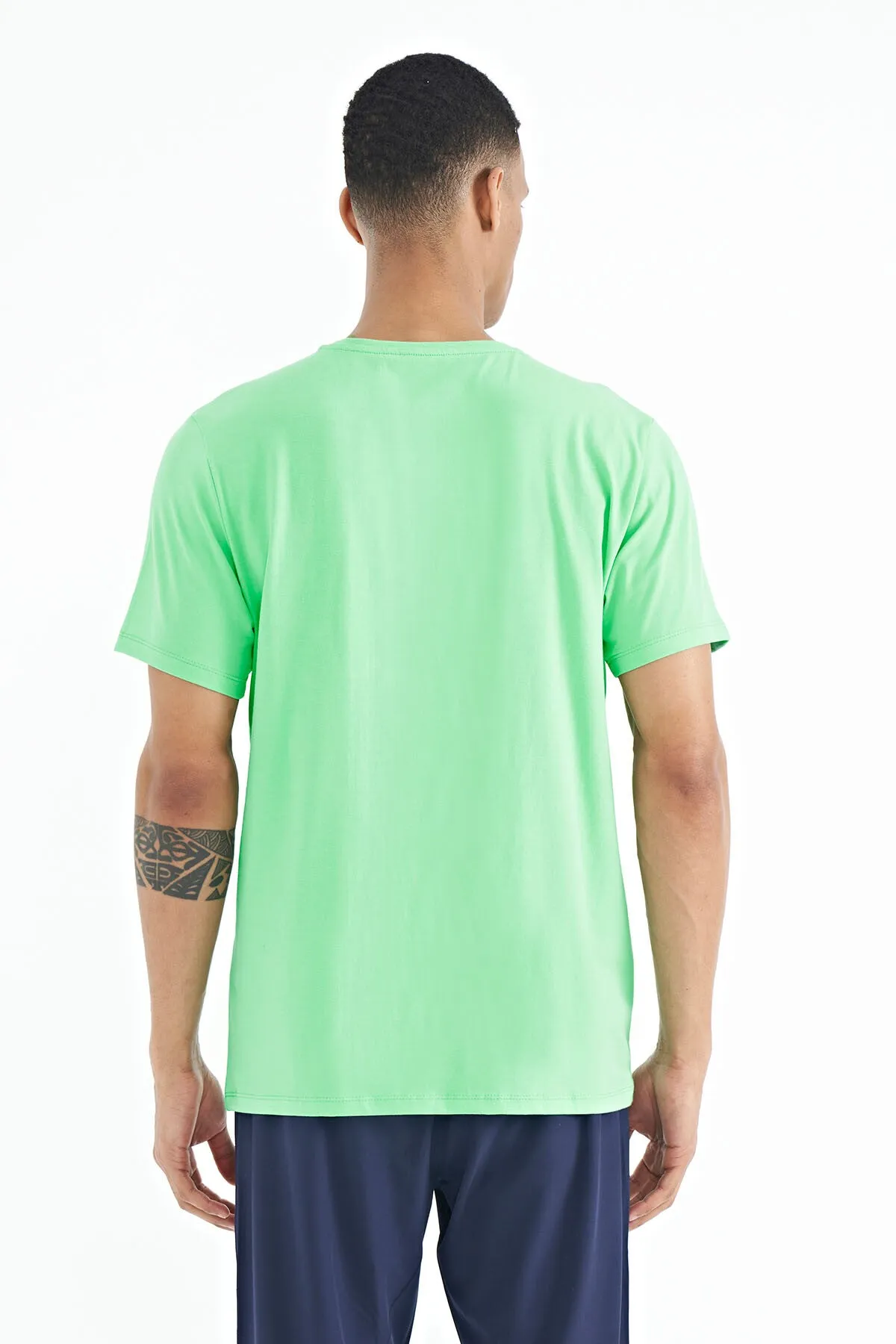 cep detayli baskili o yaka erkek t-shirt - 88184