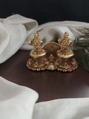 Divine Krishna Sindhoor Dabi with Elegant Kemp Stone Accents