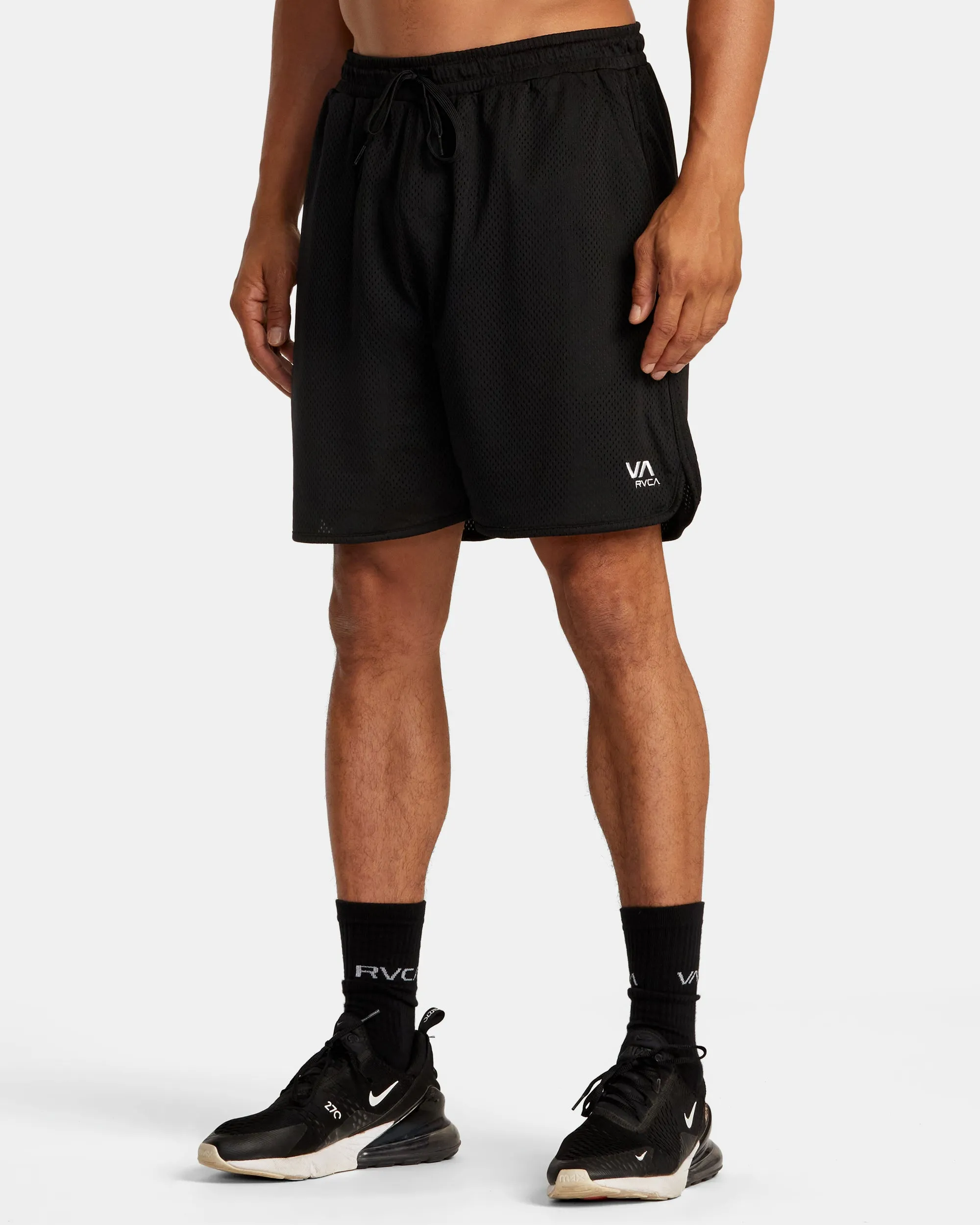 VA Essential 19" Shorts - Black