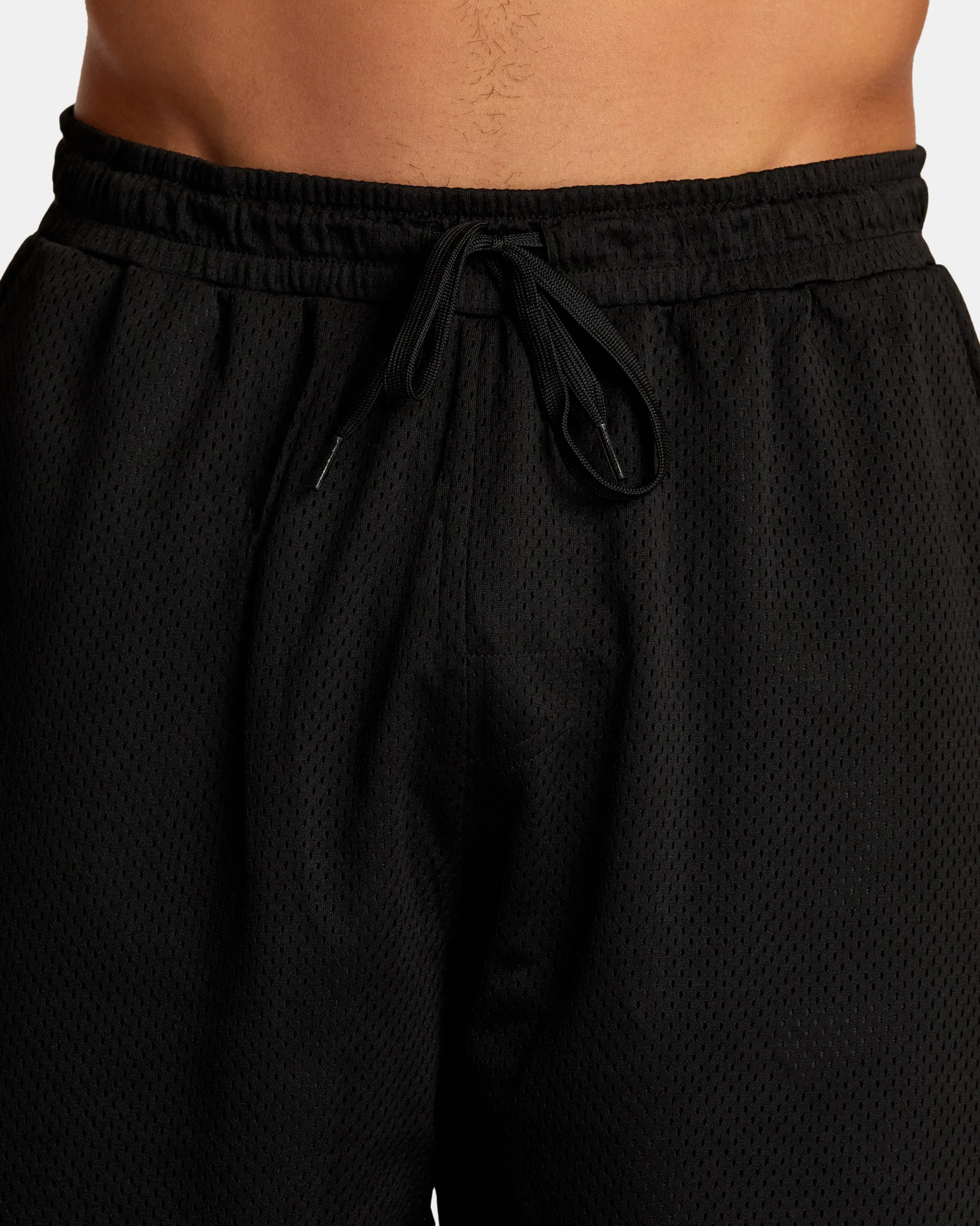 VA Essential 19" Shorts - Black
