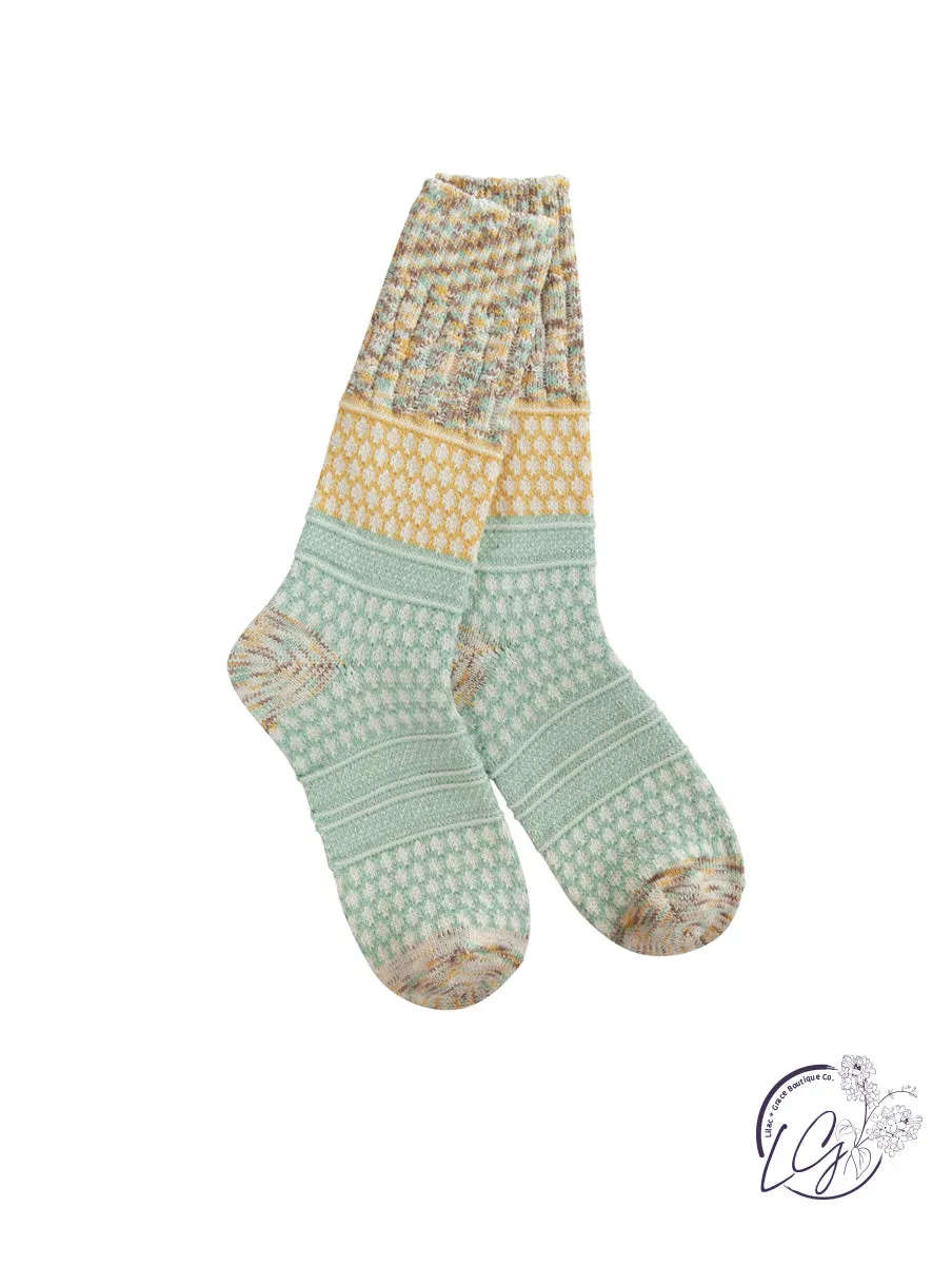 Weekend Gallery Textured Crew Socks